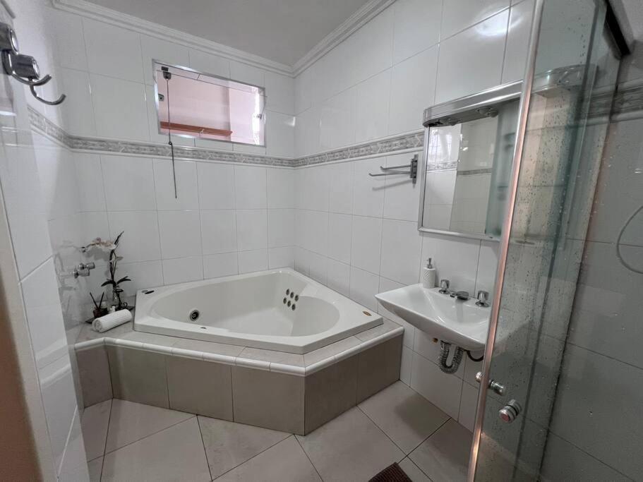 Estadia Das Gerais - Casa De Hospedes Adoravel Com Jacuzzi Ouro Preto  Luaran gambar